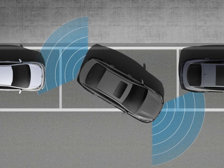 Parking Sensors & Rear View Camera*